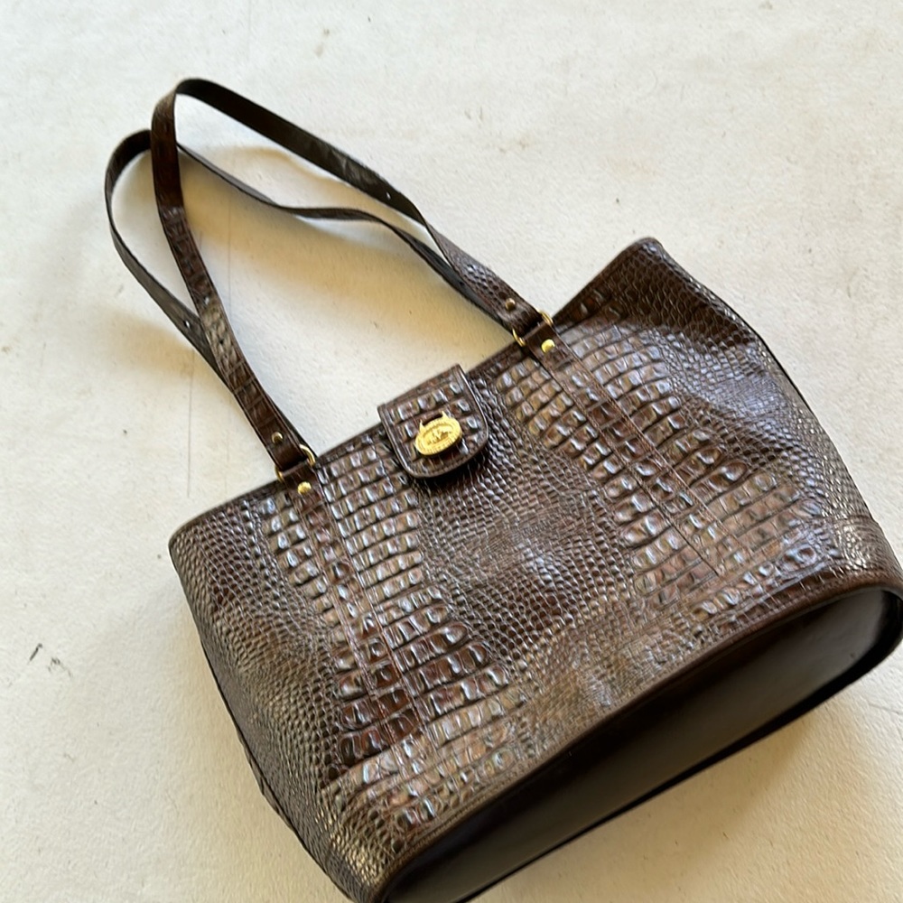 Brown purse. Great condition